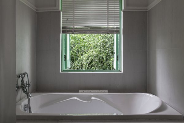 Fiberglass Tub Installation in Troy